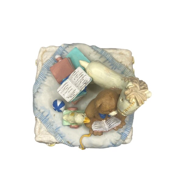 Music Box Musical Cube Picture Frame - Reading Bear - Plays “It’s A Small World” - Picture 6 of 12